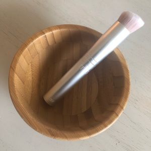 RMS Skin2Skin Foundation Brush